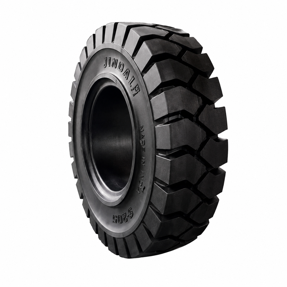 tyre Size: 8.15-15 (28.9-15 )